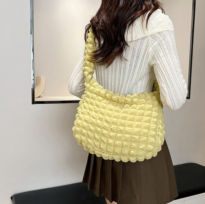 New Candy Color Portable Underarm Bubble Shoulder Bag Small Pleated Puffy Hobo Crossbody Bag Ladies Wrinkled Tote Bags